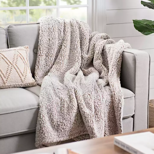 Quarterly COZY Box 1- PREMIUM BLANKET BOX