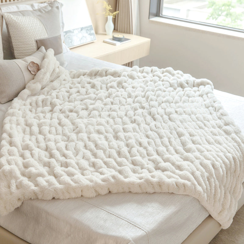 Beautiful RUCHED Faux Fur Throw