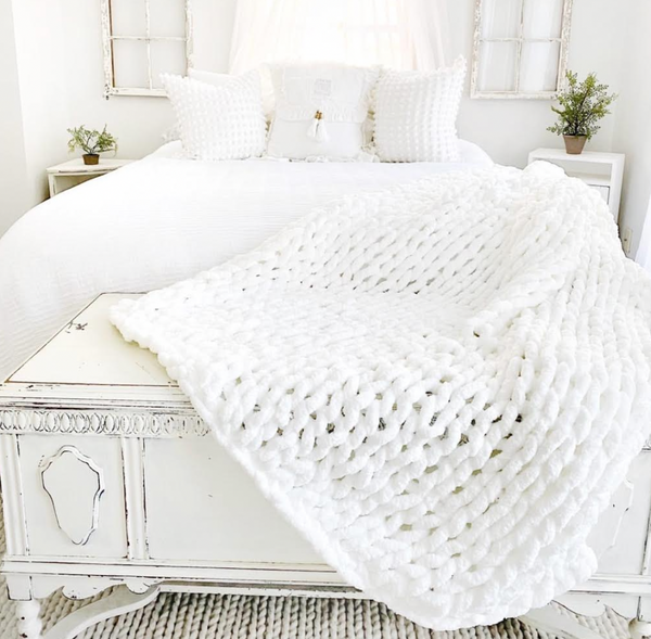 Chunky Knit Throw- Multiple Colors