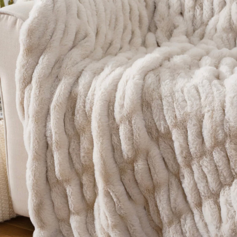 Beautiful RUCHED Faux Fur Throw