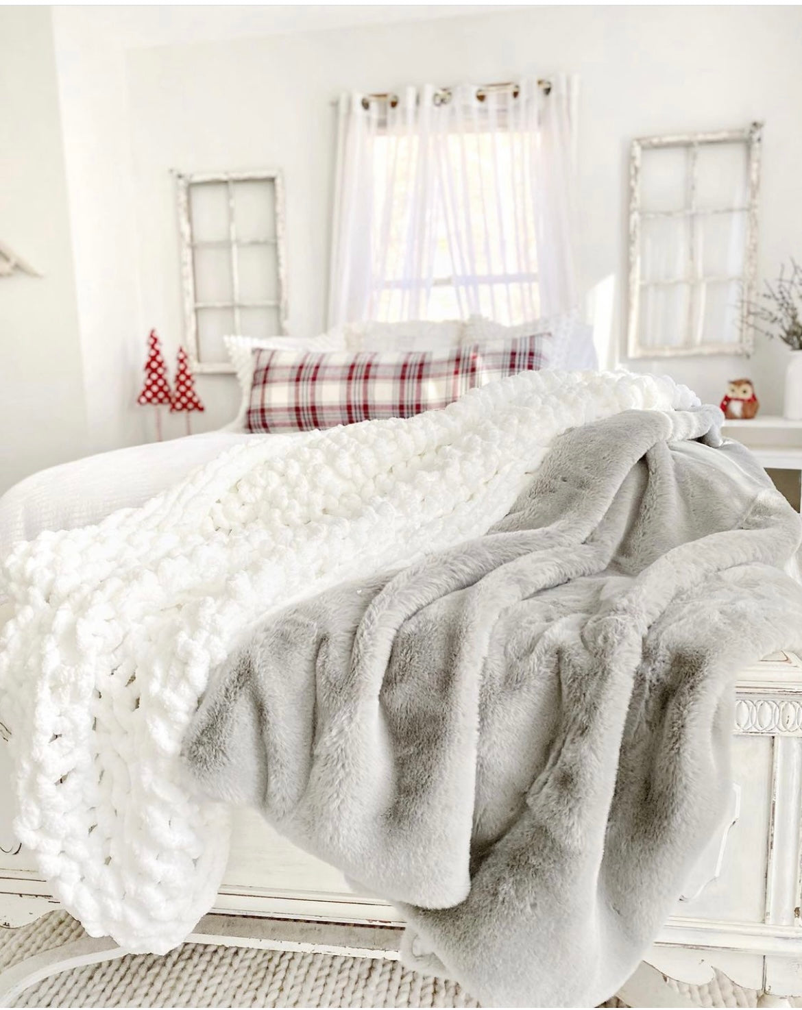 Cozy Bliss Faux Rabbit Fur Throw Blanket – Soft & Fuzzy Checkered Grey, 50x60in For Couch Or Bed